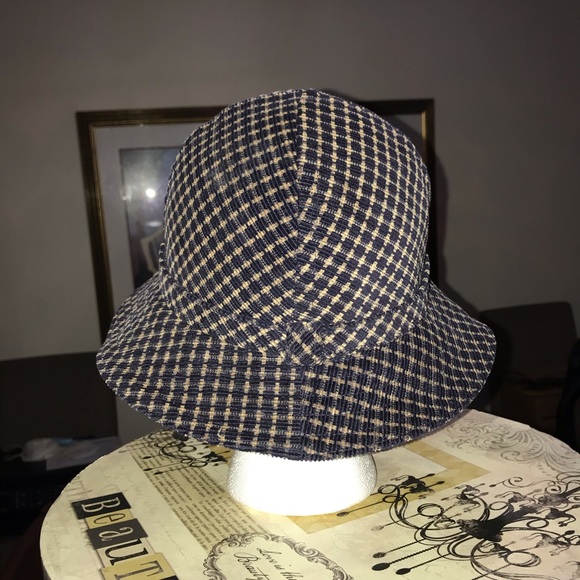 Authentic Givenchy Wool Bucket Hat - Picture 3 of 5